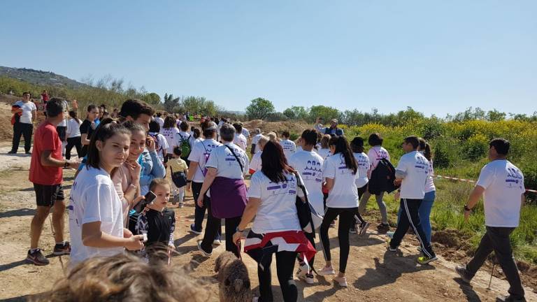 Marcha en pro de la igualdad en medio del entorno natural