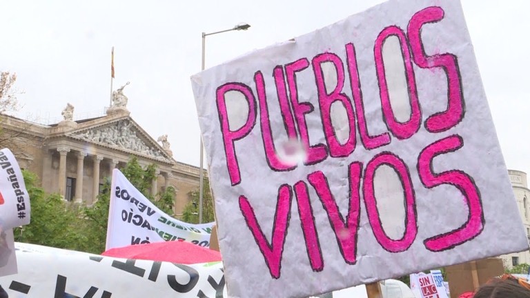 “La España vaciada” llena Madrid para reclamar medidas