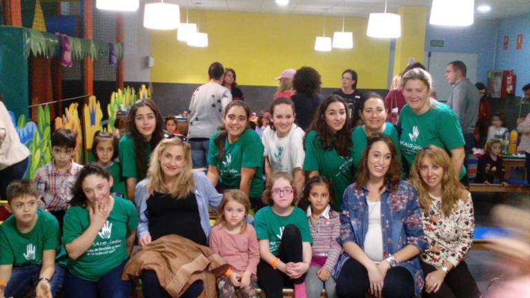 Los niños de la asociación Afais se lo pasan en grande Los niños de la asociación Afais se lo pasan en grande