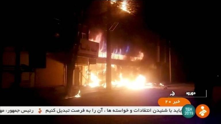 Al menos nueve muertos en las protestas de Isfahán Al menos nueve muertos en las protestas de Isfahán