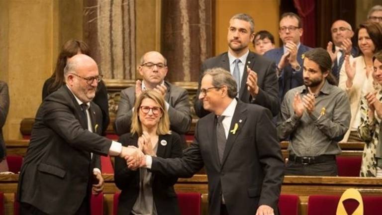 El Parlament inviste a Torra 131 presidente de la Generalitat El Parlament inviste a Torra 131 presidente de la Generalitat