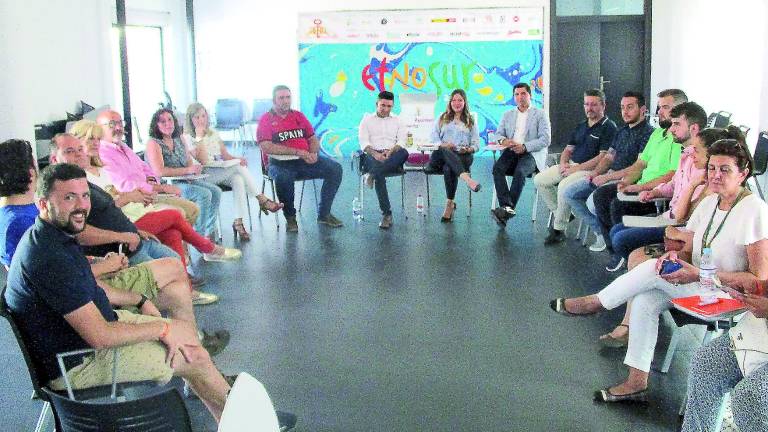 “40 años de PSOE es demasiado” “40 años de PSOE es demasiado”