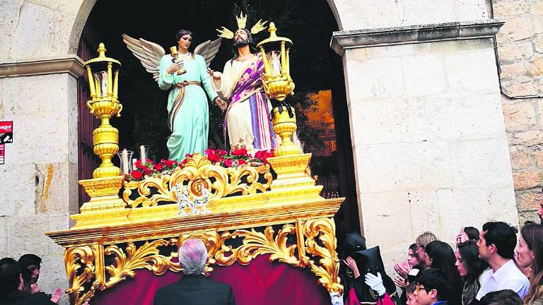 Procesiones marcadas por la lluvia