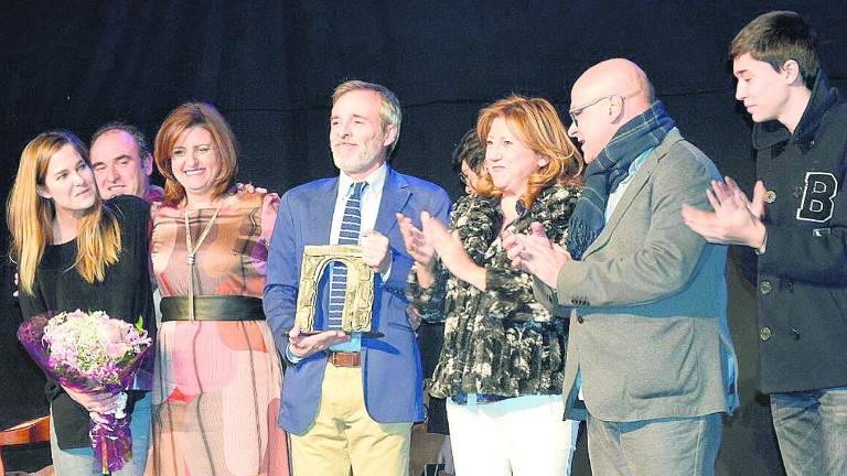 Fernando Guillén Cuervo recibe el Peal Tierra Íbera Fernando Guillén Cuervo recibe el Peal Tierra Íbera