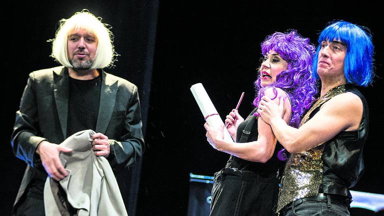 Humor y descaro a escena Humor y descaro a escena