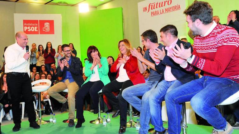 “Ni nuevos ni viejos, socialistas” “Ni nuevos ni viejos, socialistas”