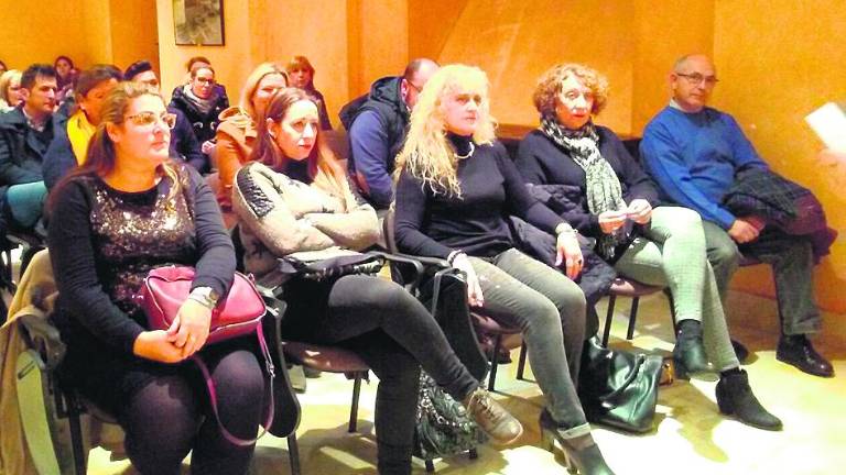 Los escaparates de una mercería y una de peluquería, galardonados Los escaparates de una mercería y una de peluquería, galardonados