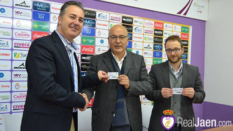 El Ayuntamiento de Guarromán se suma al proyecto del Real Jaén El Ayuntamiento de Guarromán se suma al proyecto del Real Jaén
