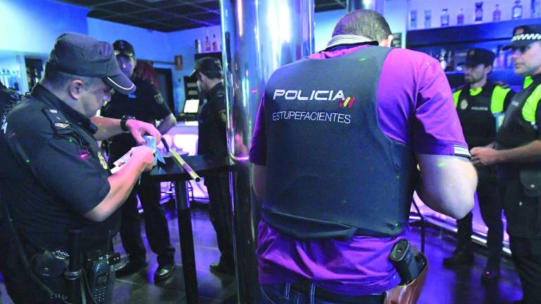 Cocaína lista para esnifar Cocaína lista para esnifar