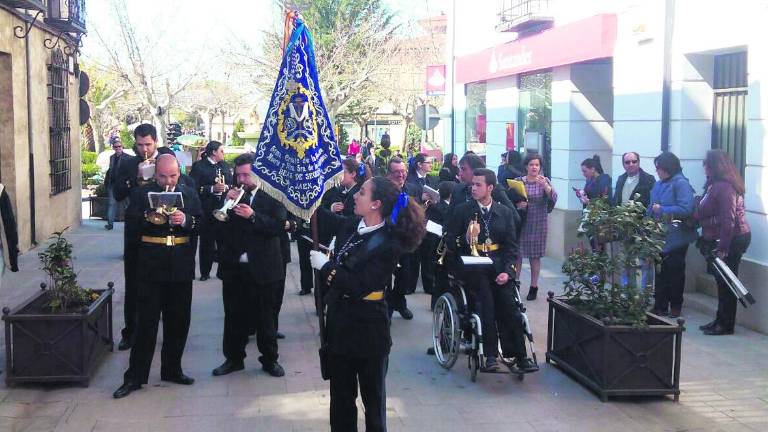 La Pasión se deja sentir en Castellar con sones cofrades La Pasión se deja sentir en Castellar con sones cofrades