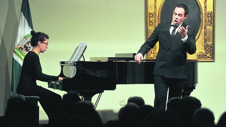 Emoción en el recital de Julio Cendal Emoción en el recital de Julio Cendal