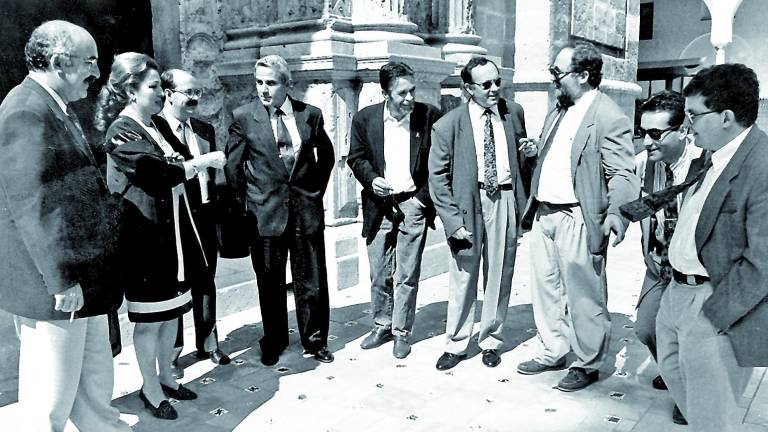 25 años ligados a la Universidad 25 años ligados a la Universidad