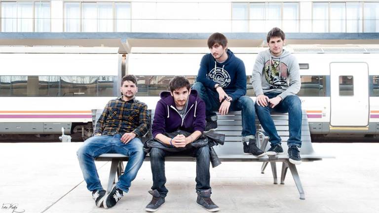 “Intentamos hacernos un hueco en el díficil panorama musical” “Intentamos hacernos un hueco en el díficil panorama musical”