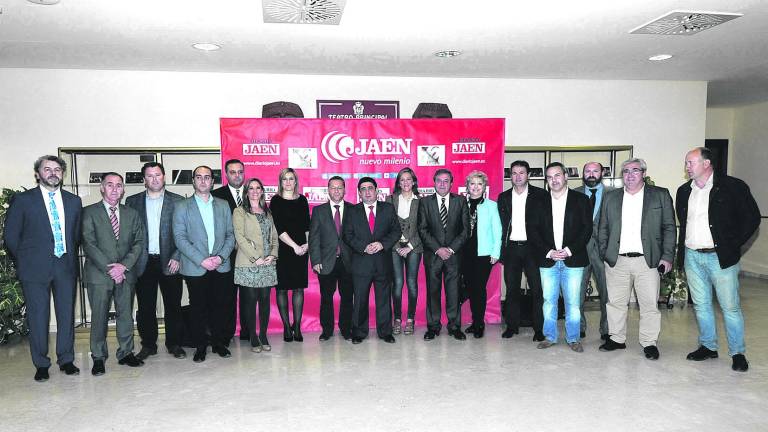 La esencia del mar de olivos se condensa en el teatro de Andújar