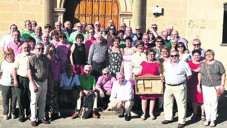 Homenaje en Santa Ana a dos maestros muy queridos Homenaje en Santa Ana a dos maestros muy queridos