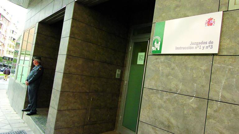 El médico naturista se niega a declarar ante la Policía El médico naturista se niega a declarar ante la Policía