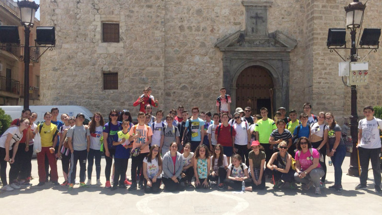 Estudiantes del IES Sierra Sur de Valdepeñas de Jaén “peregrinan” al municipio
