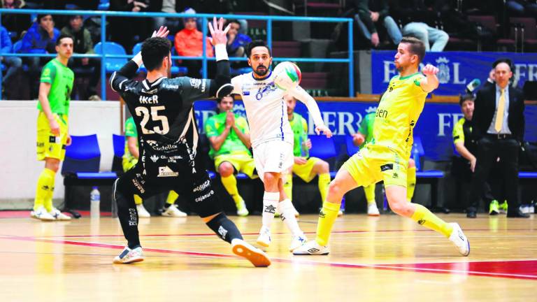 Empate amarillo que casi vale la Copa Empate amarillo que casi vale la Copa