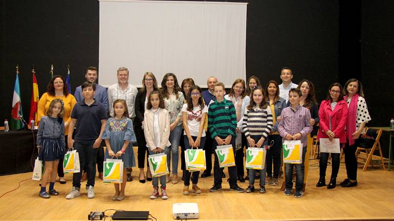 Jóvenes literatos por Pepe Román