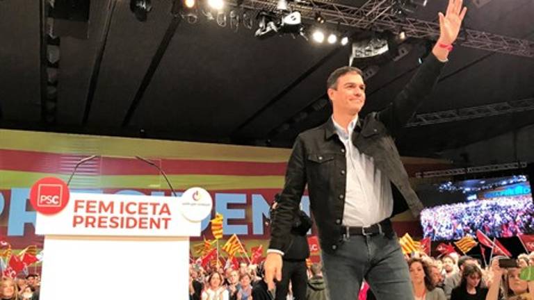 Cierre de filas con los candidatos Cierre de filas con los candidatos