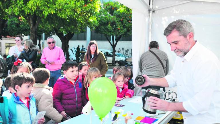 Gran acogida de la I Feria de la Ciencia