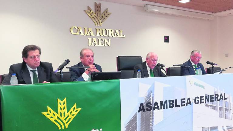 Caja Rural eleva su beneficio y el compromiso con su gente Caja Rural eleva su beneficio y el compromiso con su gente