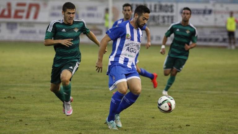 Mario Ramón se convierte en el primer fichaje del Real Jaén Mario Ramón se convierte en el primer fichaje del Real Jaén