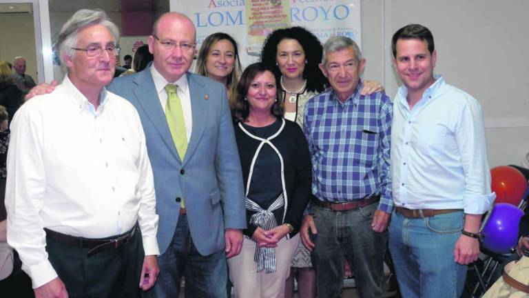 Unión y convivencia en “Loma del Royo” Unión y convivencia en “Loma del Royo”