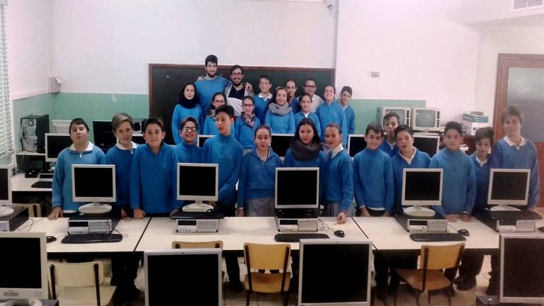 La UJA acerca las ciencias de la computación a los centros educativos La UJA acerca las ciencias de la computación a los centros educativos