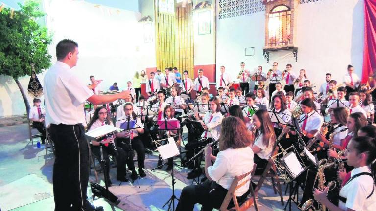 La Banda “Pedro Morales” de Lopera actúa para La Estrella La Banda “Pedro Morales” de Lopera actúa para La Estrella