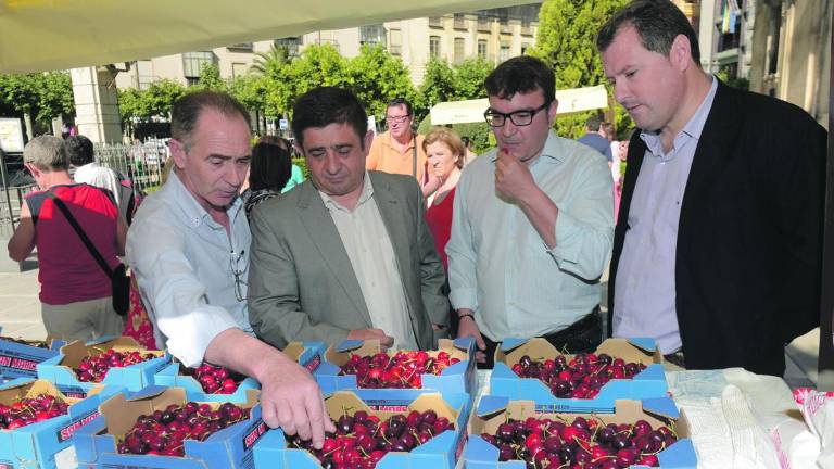 “Cómetelo” utilizará en su postre las cerezas de Torres “Cómetelo” utilizará en su postre las cerezas de Torres