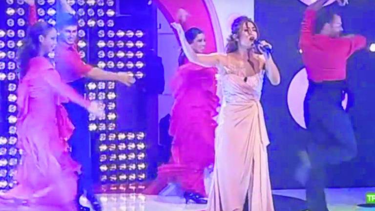 Julia Garrido convence con su voz en “Yo soy del Sur” Julia Garrido convence con su voz en “Yo soy del Sur”