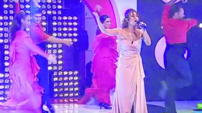 Julia Garrido convence con su voz en “Yo soy del Sur”