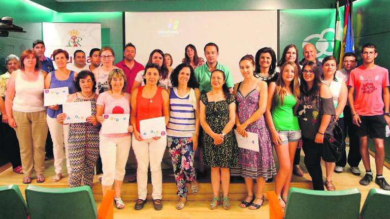Cursos de “Andalucía Compromiso Digital” Cursos de “Andalucía Compromiso Digital”