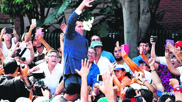 Juan Guaidó anuncia una coalición internacional Juan Guaidó anuncia una coalición internacional