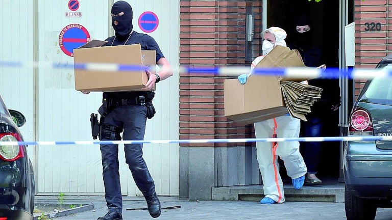 Identifican al terrorista de la estación de Bruselas