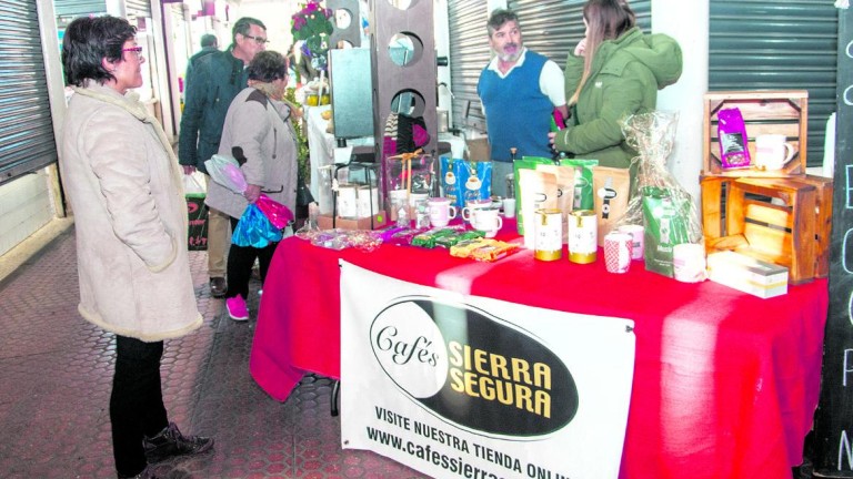 “Degusta Jaén” en el mercado municipal