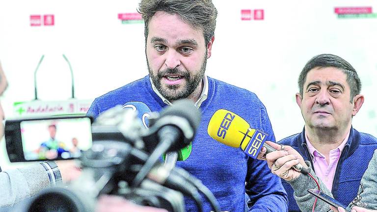 La Junta ayuda a los ricos, según el PSOE La Junta ayuda a los ricos, según el PSOE