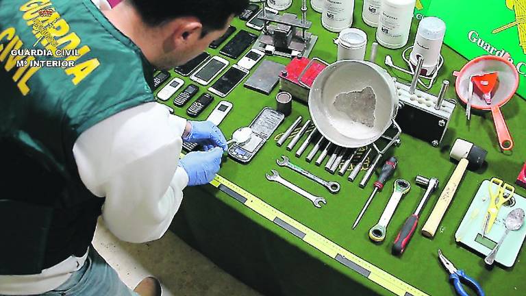 Detenido por exportar kilos de cocaína con “mulas” Detenido por exportar kilos de cocaína con “mulas”