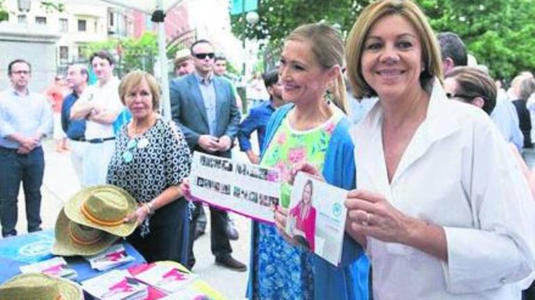 De Cospedal reivindica a Cifuentes en Madrid De Cospedal reivindica a Cifuentes en Madrid