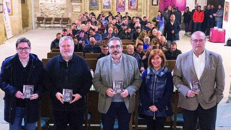 El libro de la Semana Santa “crece” y se adelanta El libro de la Semana Santa “crece” y se adelanta