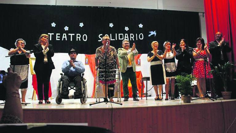 Nuevo éxito del teatro solidario de Castellar Nuevo éxito del teatro solidario de Castellar