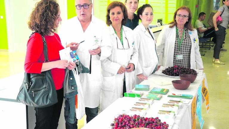 Cerezas por cigarros para dejar el hábito de fumar