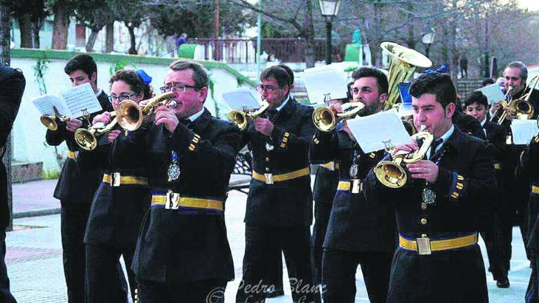 Beas ultima su certamen de bandas de cofradías Beas ultima su certamen de bandas de cofradías