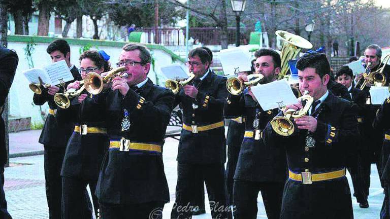 Beas ultima su certamen de bandas de cofradías