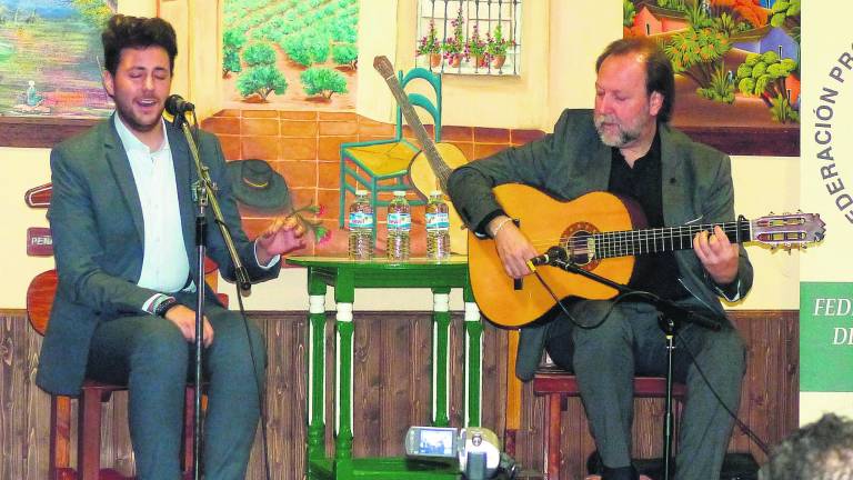 José María Cáceres brilla como cantaor José María Cáceres brilla como cantaor