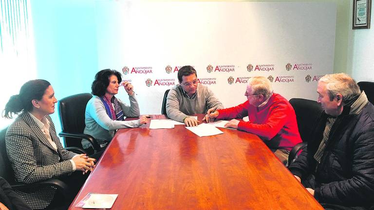Fuentes del Olmo dona cerca de cien esculturas Fuentes del Olmo dona cerca de cien esculturas