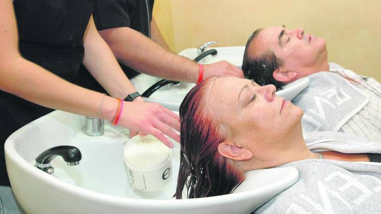 Peluqueros y esteticistas, contra la presión fiscal Peluqueros y esteticistas, contra la presión fiscal