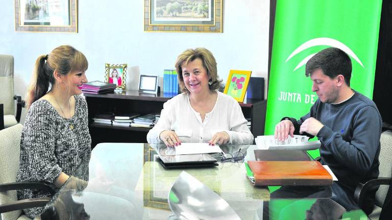 La Junta no impedirá que se abra la piscina La Junta no impedirá que se abra la piscina