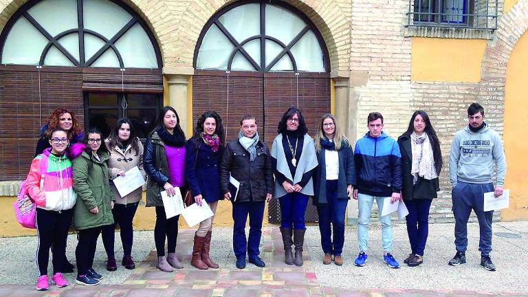Formación para jóvenes “más allá de la ciudad” Formación para jóvenes “más allá de la ciudad”